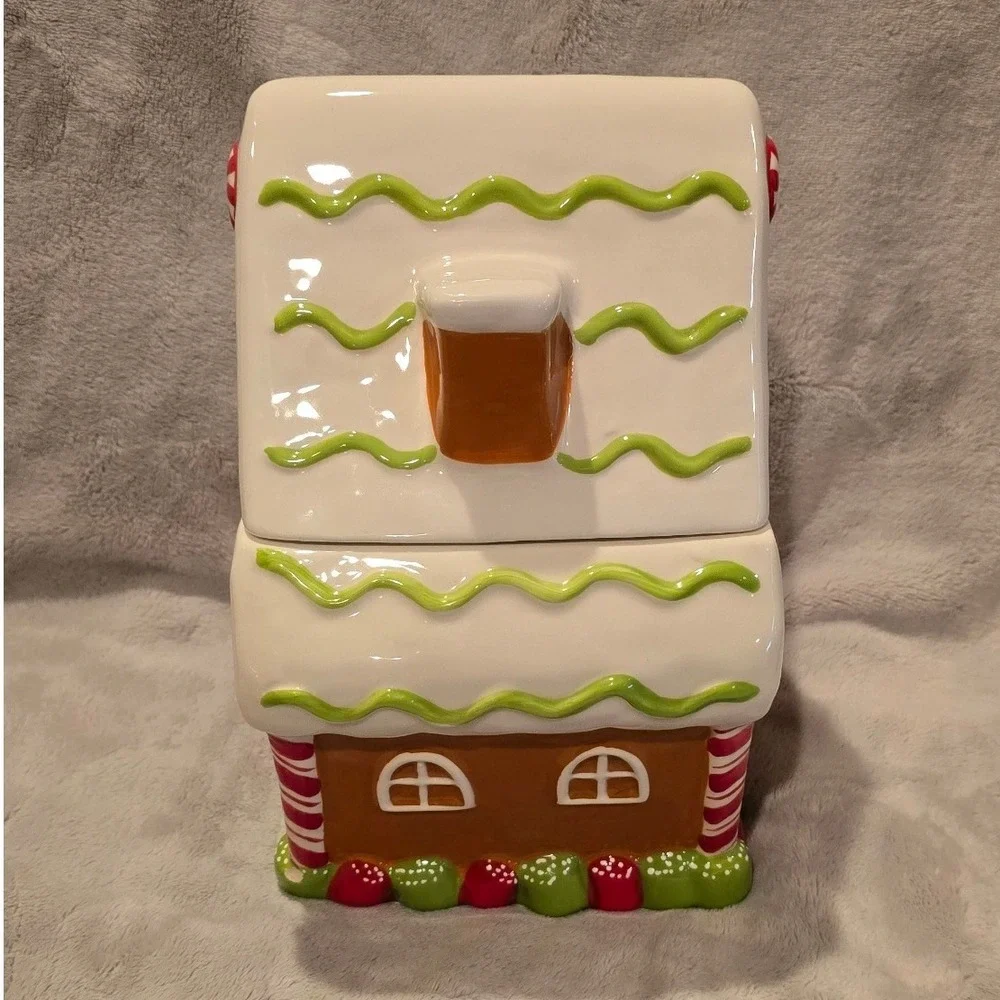 Sleigh Bell Bistro Gingerbread House Ceramic Cookie Jar Holiday Candy Canister‎